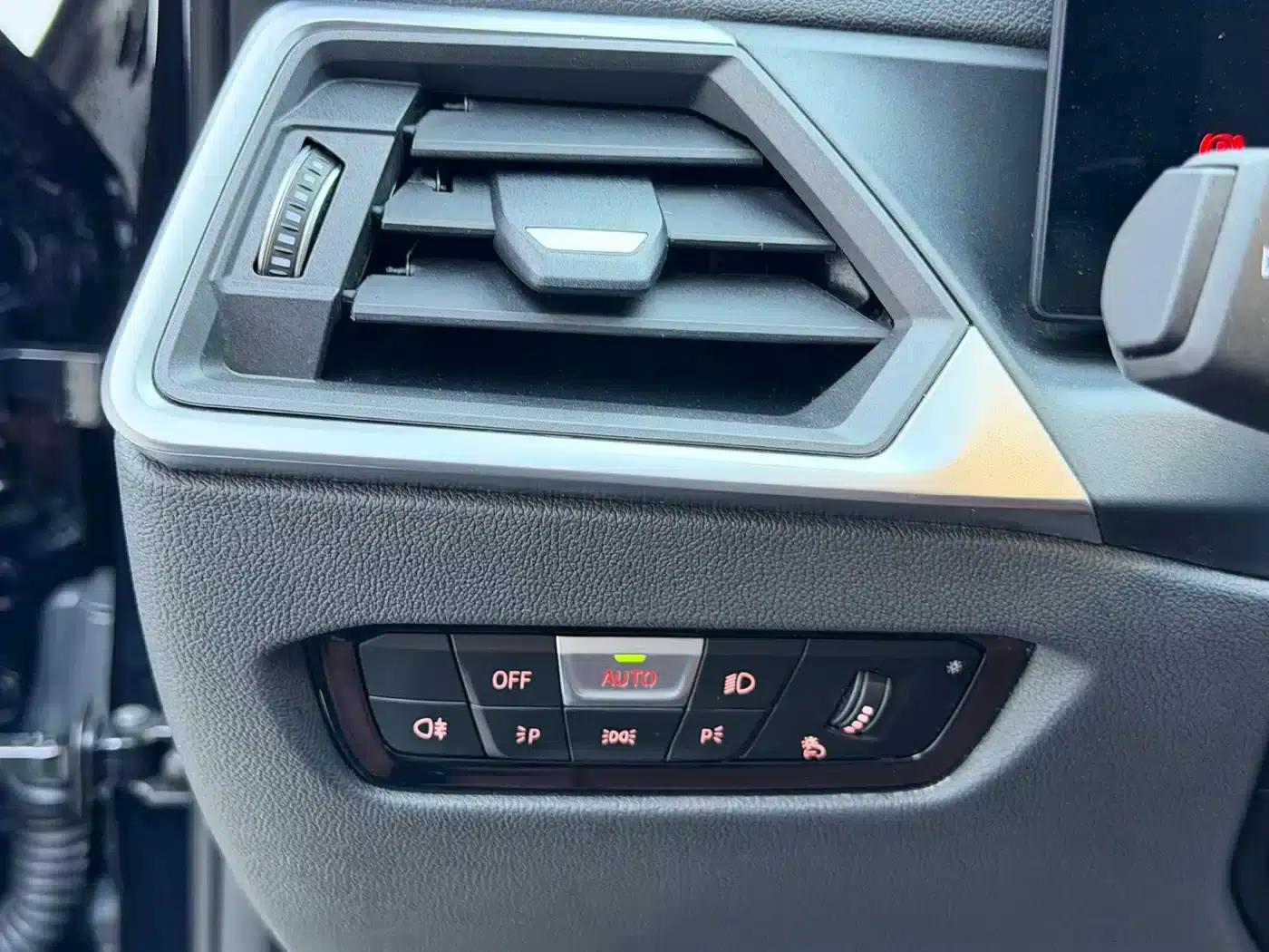 2023 BMW 3 Series 320Li M Sport Package — миниатюра 7