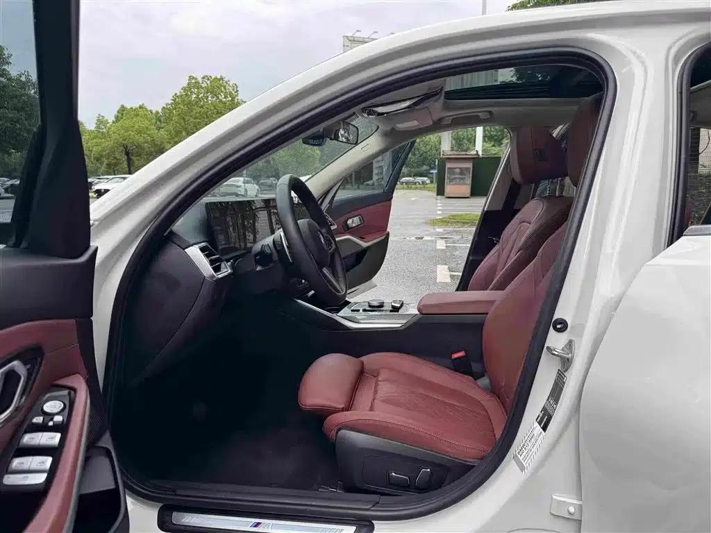 2023 BMW 3 Series 320Li M Sport Package — миниатюра 14