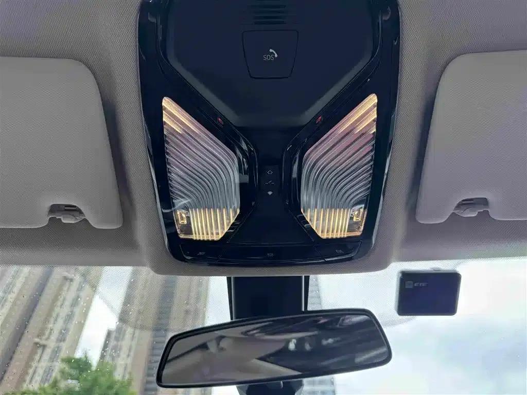 2023 BMW 3 Series 320Li M Sport Package — миниатюра 22