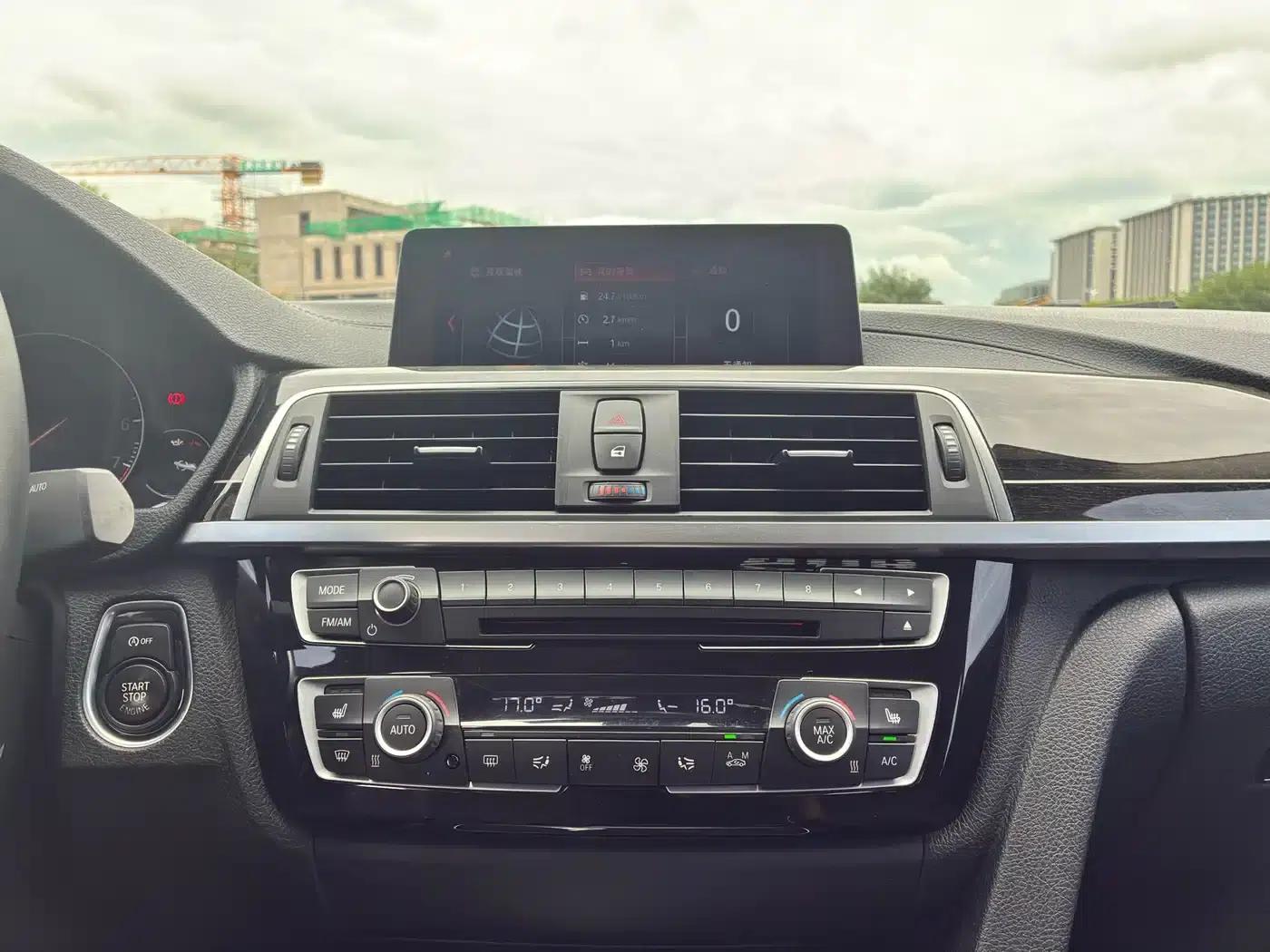 2019 BMW 3 Series 320Li M Sport Shadow Edition — миниатюра 12