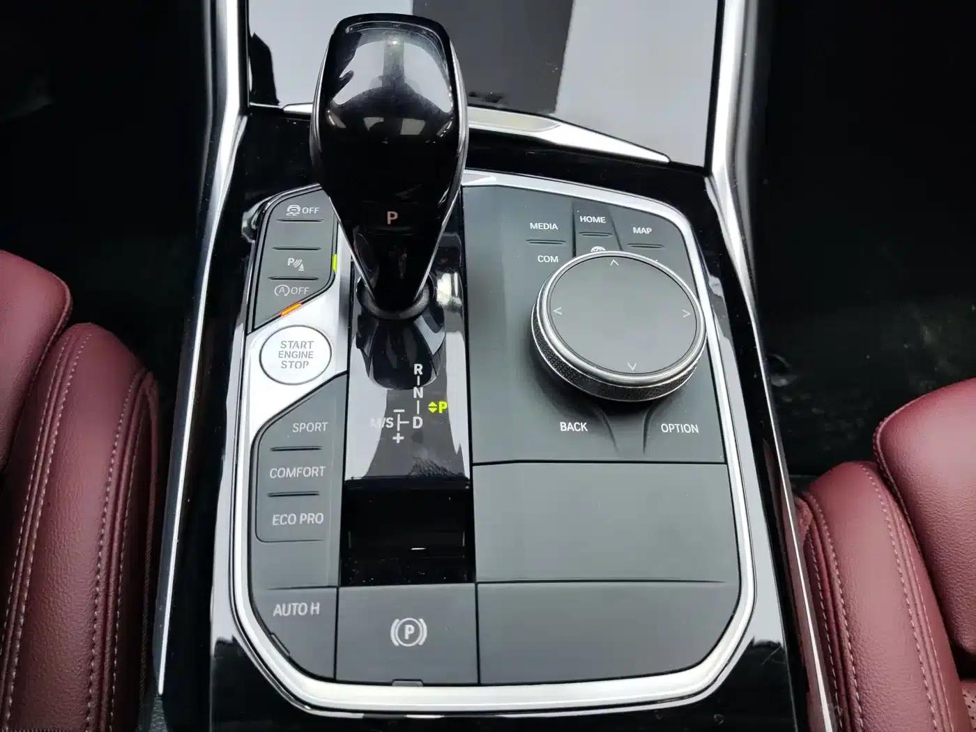 2022 BMW 3 Series 320Li M Sport Package — миниатюра 13