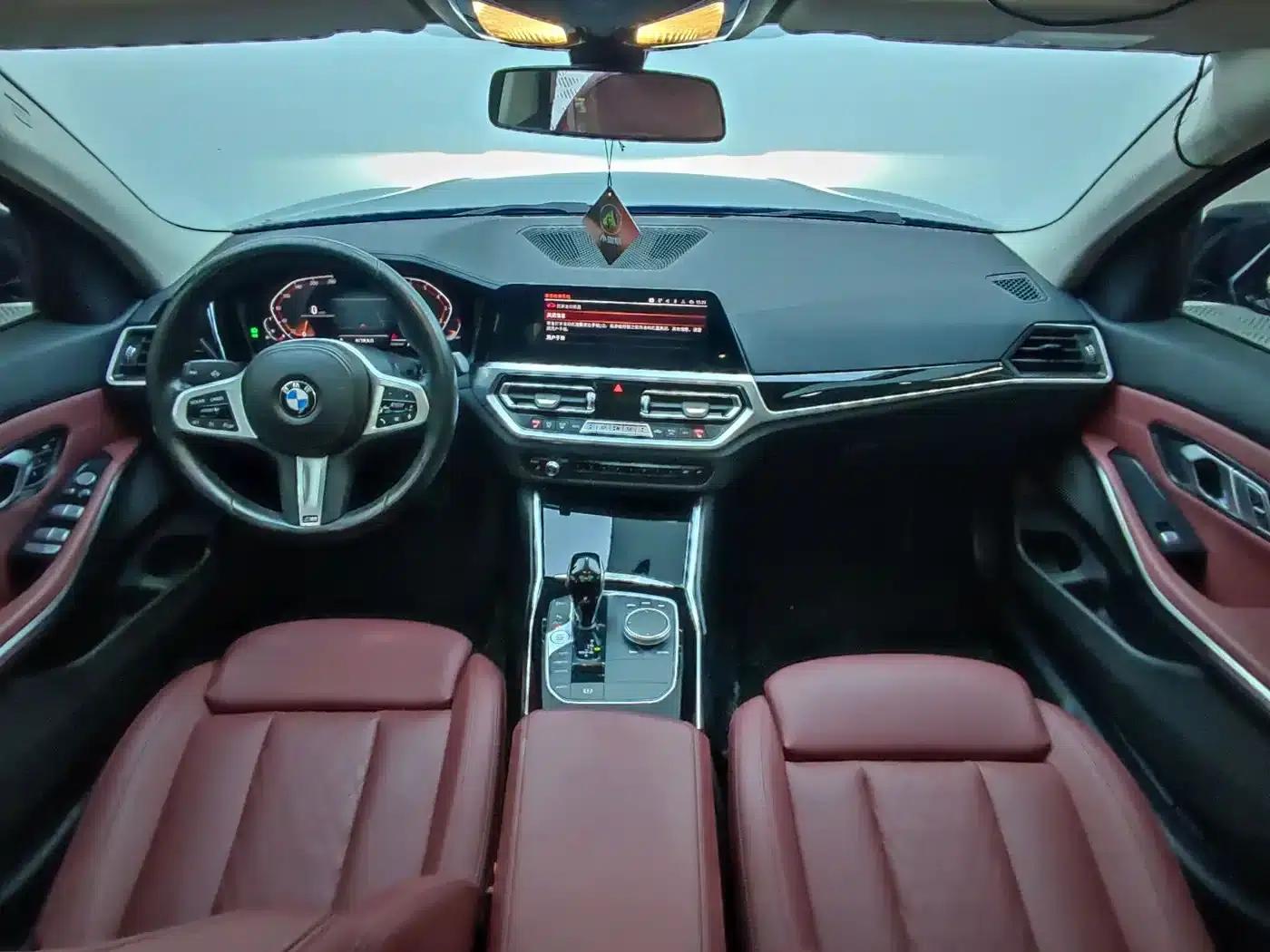 2022 BMW 3 Series 320Li M Sport Package — миниатюра 8