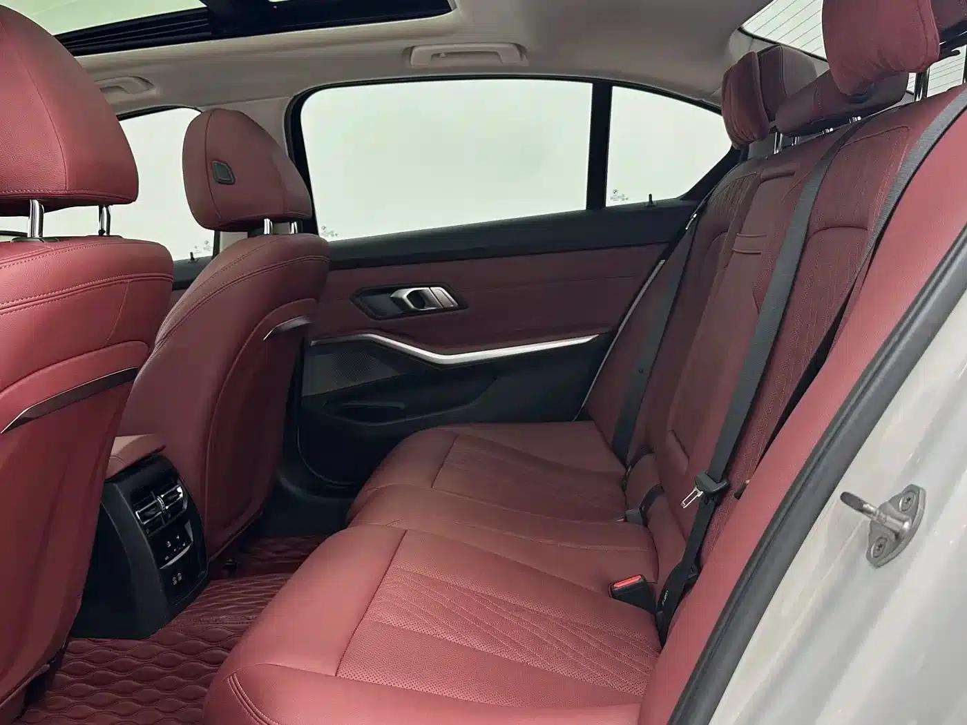 2023 BMW 3 Series 320Li M Sport Package — миниатюра 8