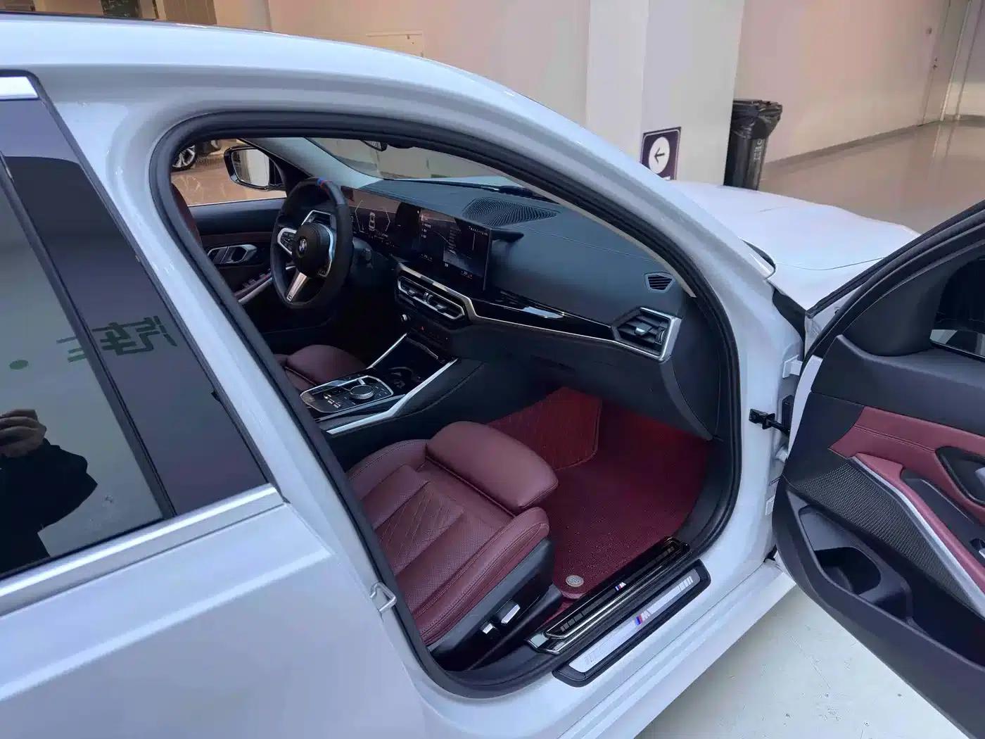 2023 BMW 3 Series 320Li M Sport Package — миниатюра 11