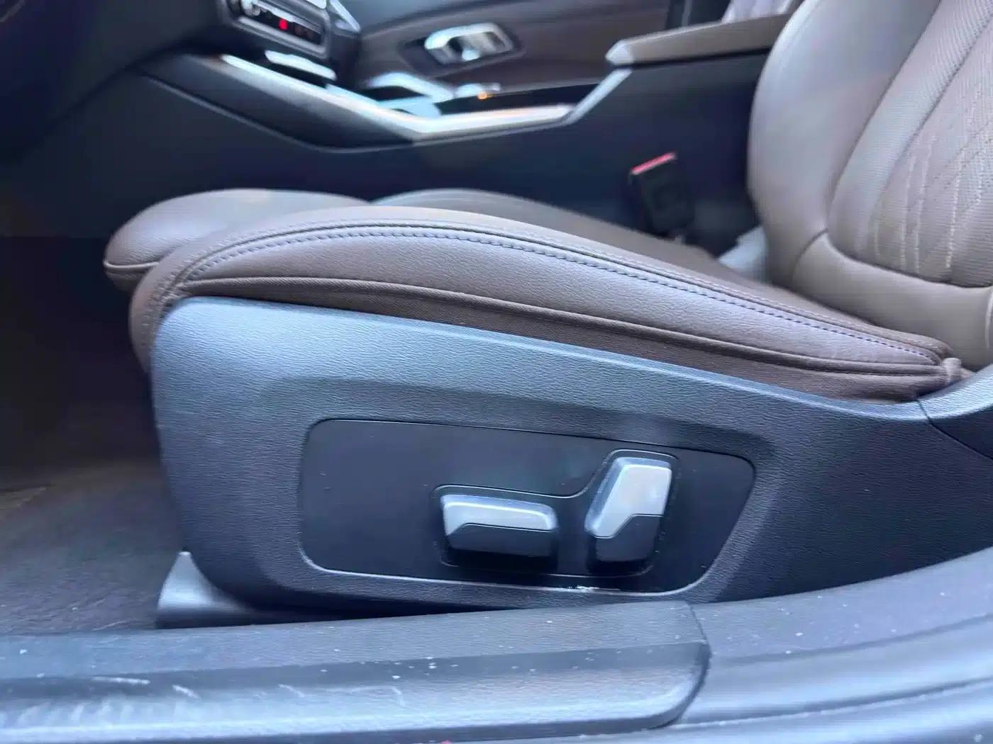 2023 BMW 3 Series 320Li M Sport Package — миниатюра 16