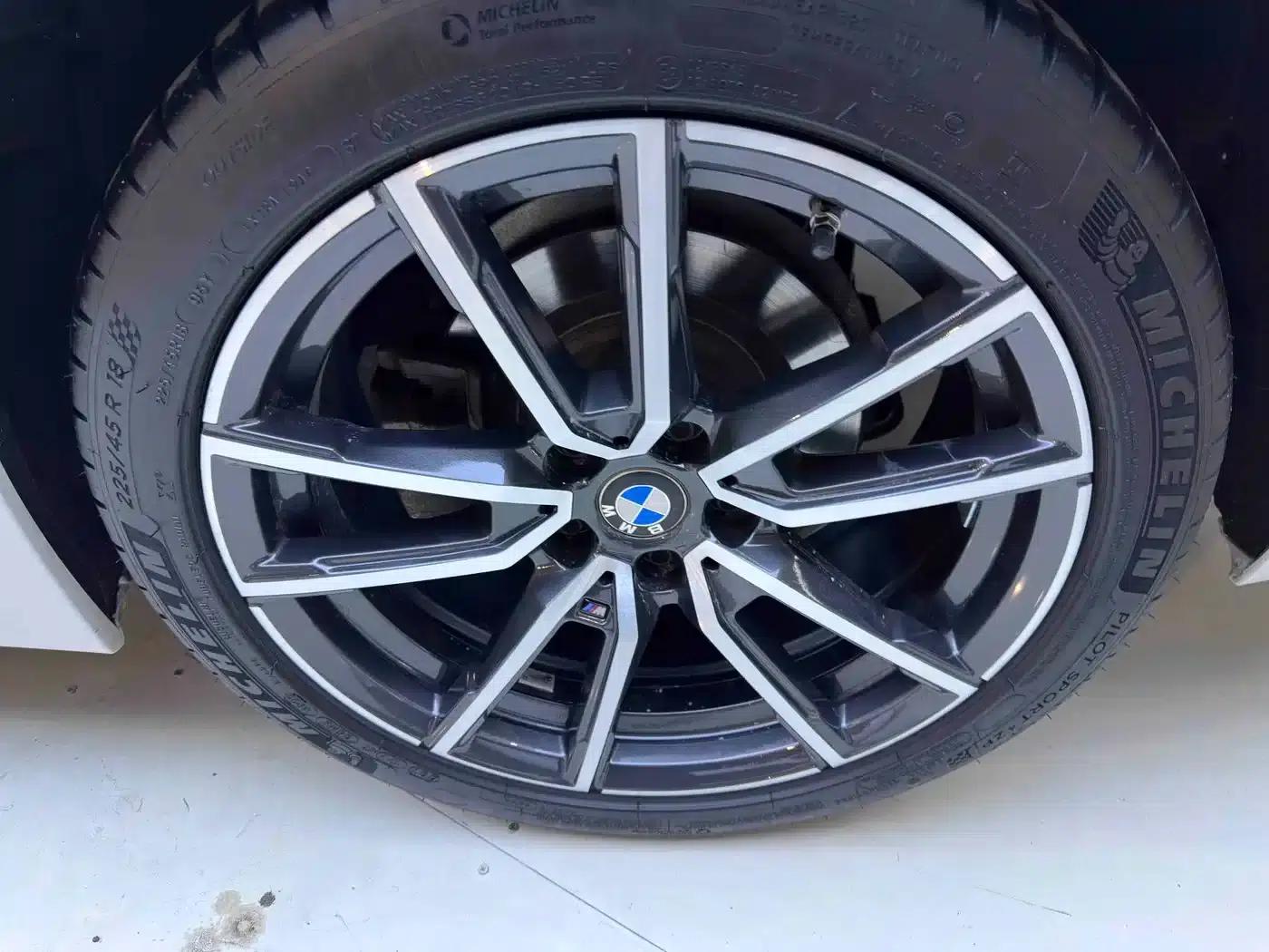 2023 BMW 3 Series 320Li M Sport Package — миниатюра 21