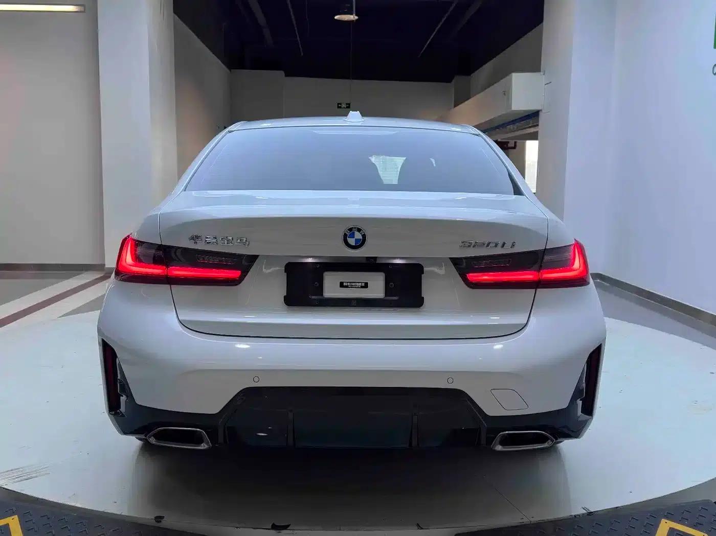 2023 BMW 3 Series 320Li M Sport Package — миниатюра 6