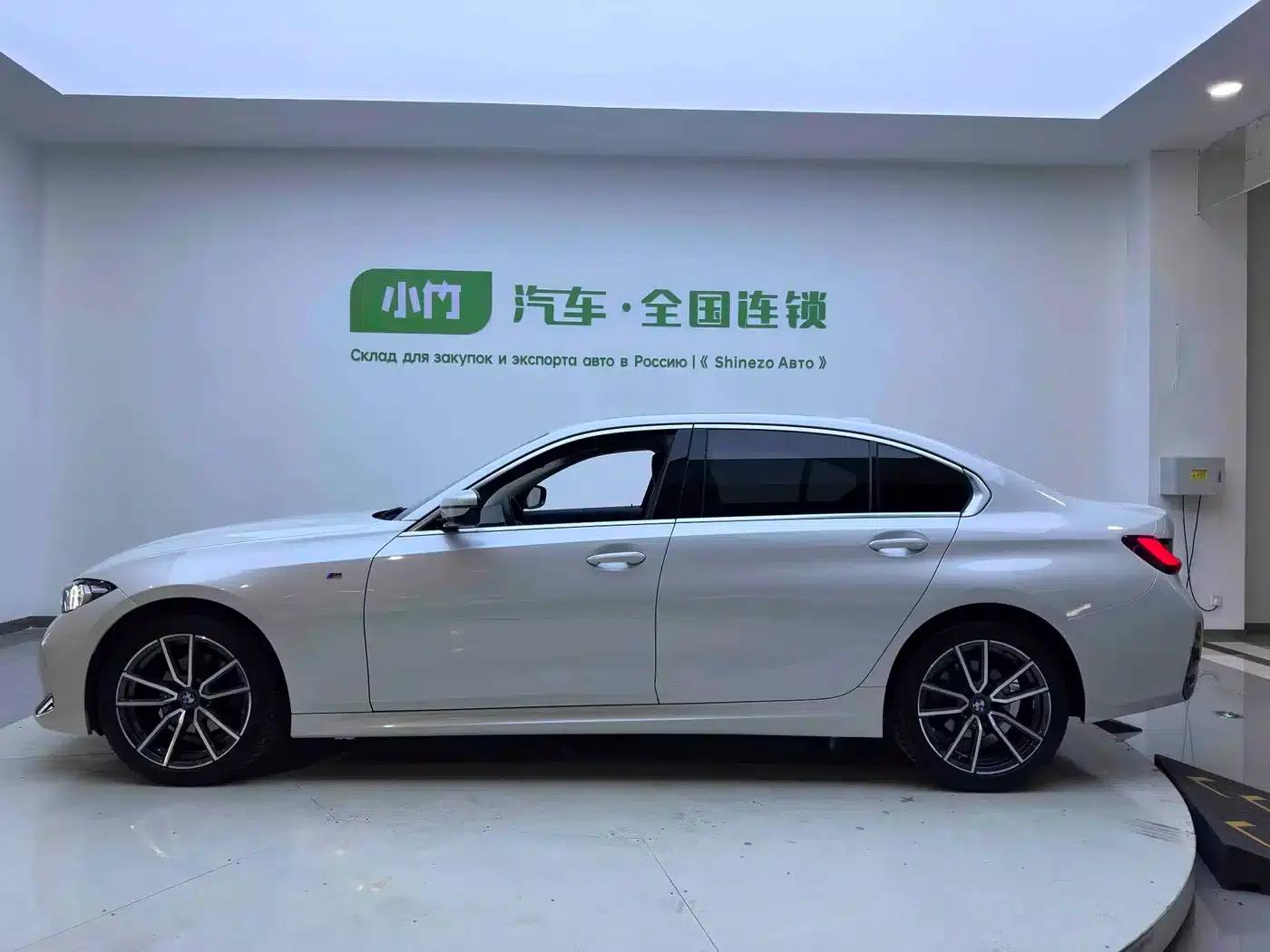 2023 BMW 3 Series 320Li M Sport Package — миниатюра 8