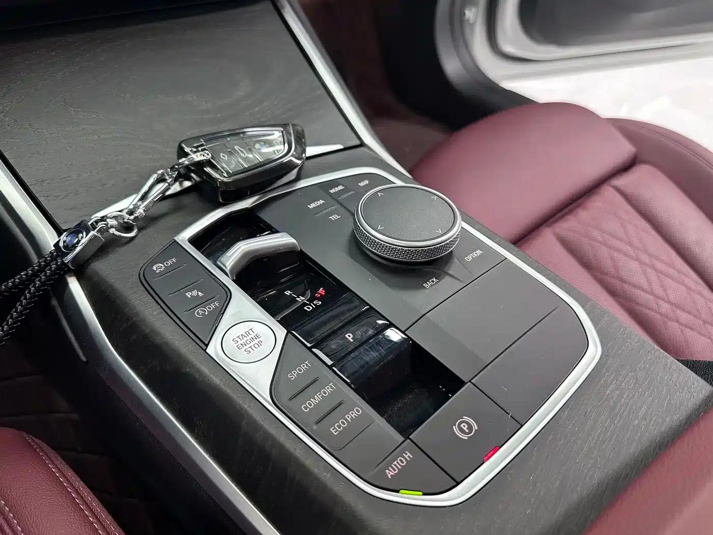 2024 BMW 3 Series 325i M Sport Package — миниатюра 15