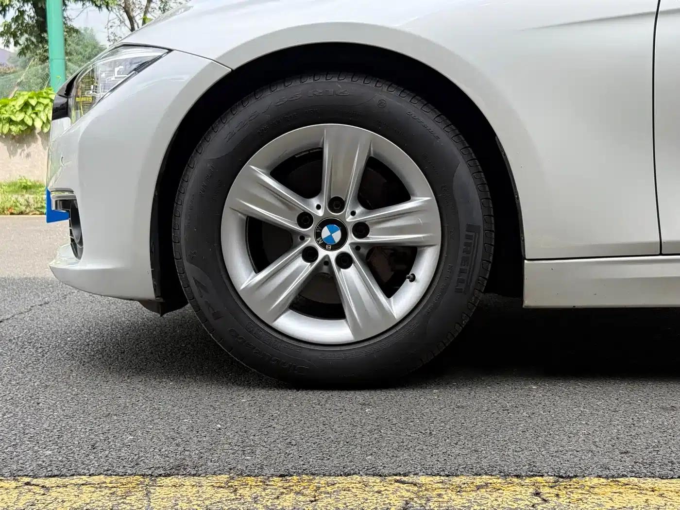 2016 BMW 3 Series 316Li Fashion Edition — миниатюра 18
