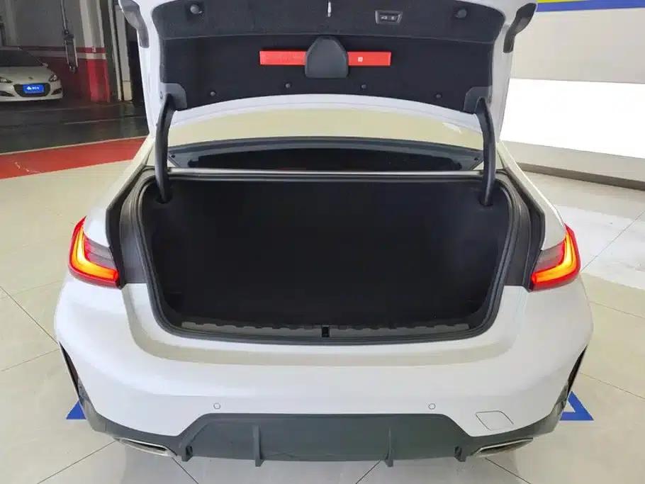 2024 BMW 3 Series 325Li M Sport Package — миниатюра 4