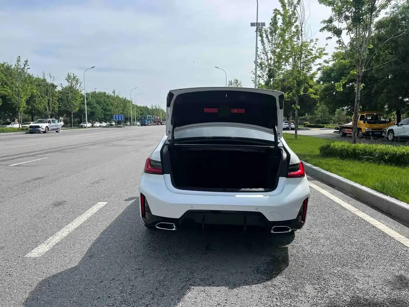 2025 BMW 3 Series 325Li M Sport Package — миниатюра 18