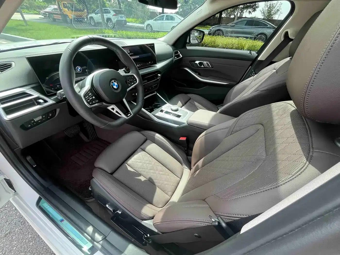 2025 BMW 3 Series 325Li M Sport Package — миниатюра 10