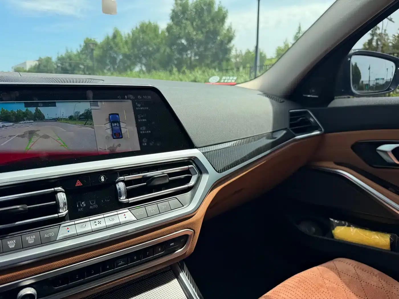 2020 BMW 3 Series 325i M Sport Shadow Edition — миниатюра 17