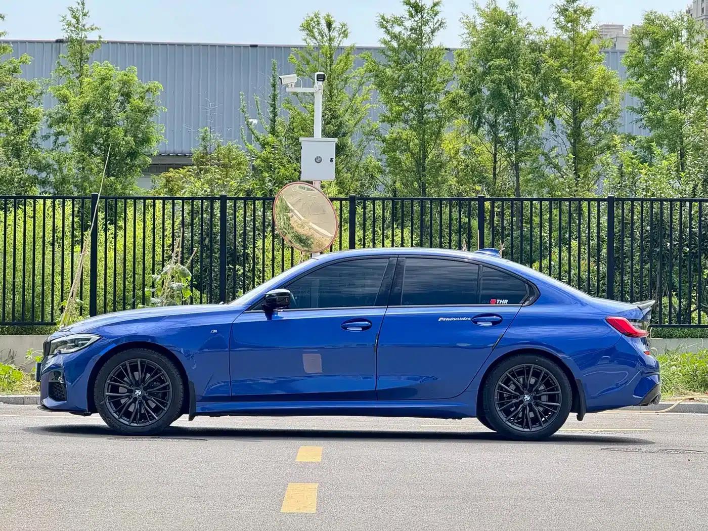2020 BMW 3 Series 325i M Sport Shadow Edition — миниатюра 3