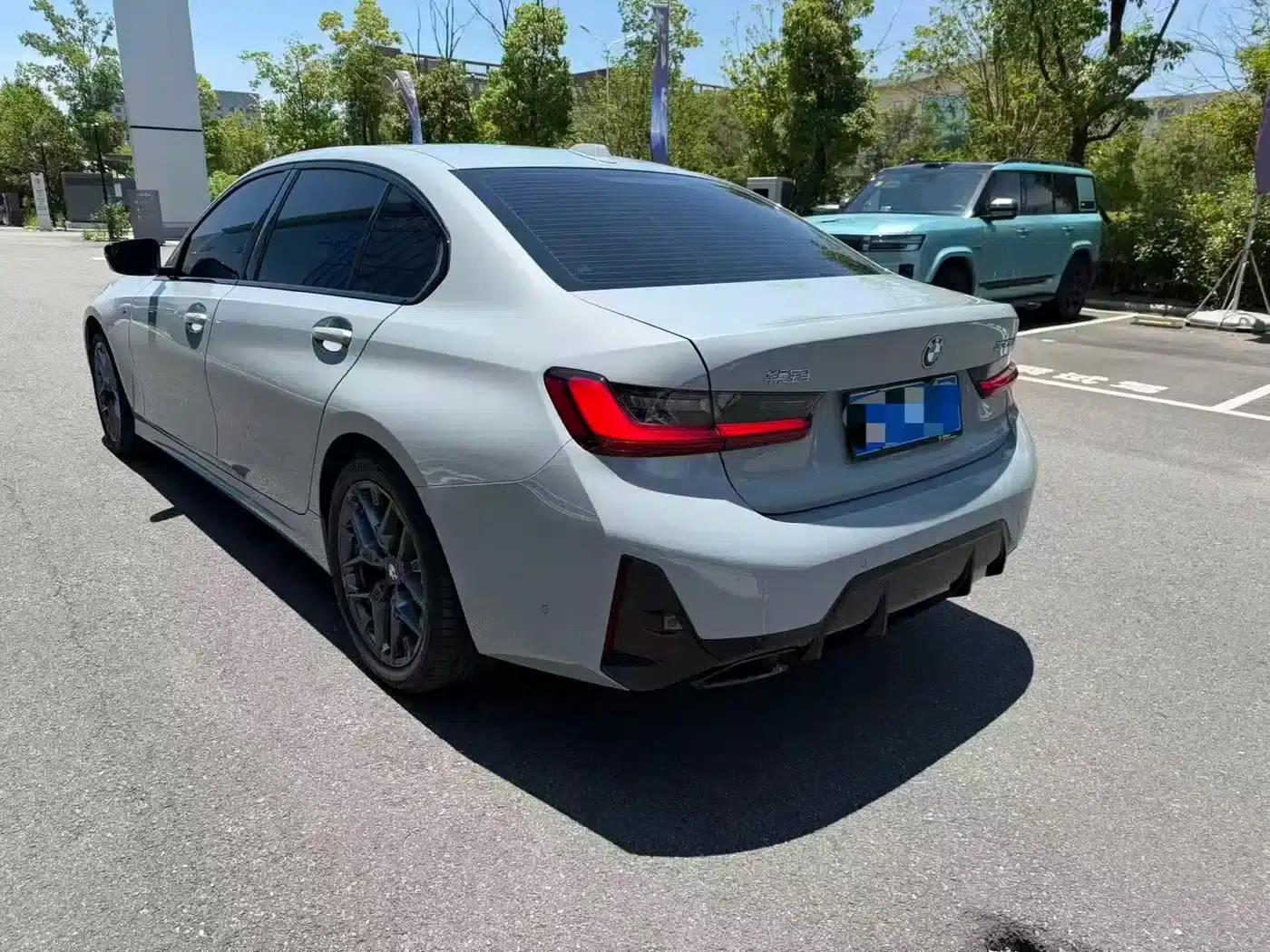 2026 BMW 3 Series 330Li M Sport Shadow Edition — миниатюра 13
