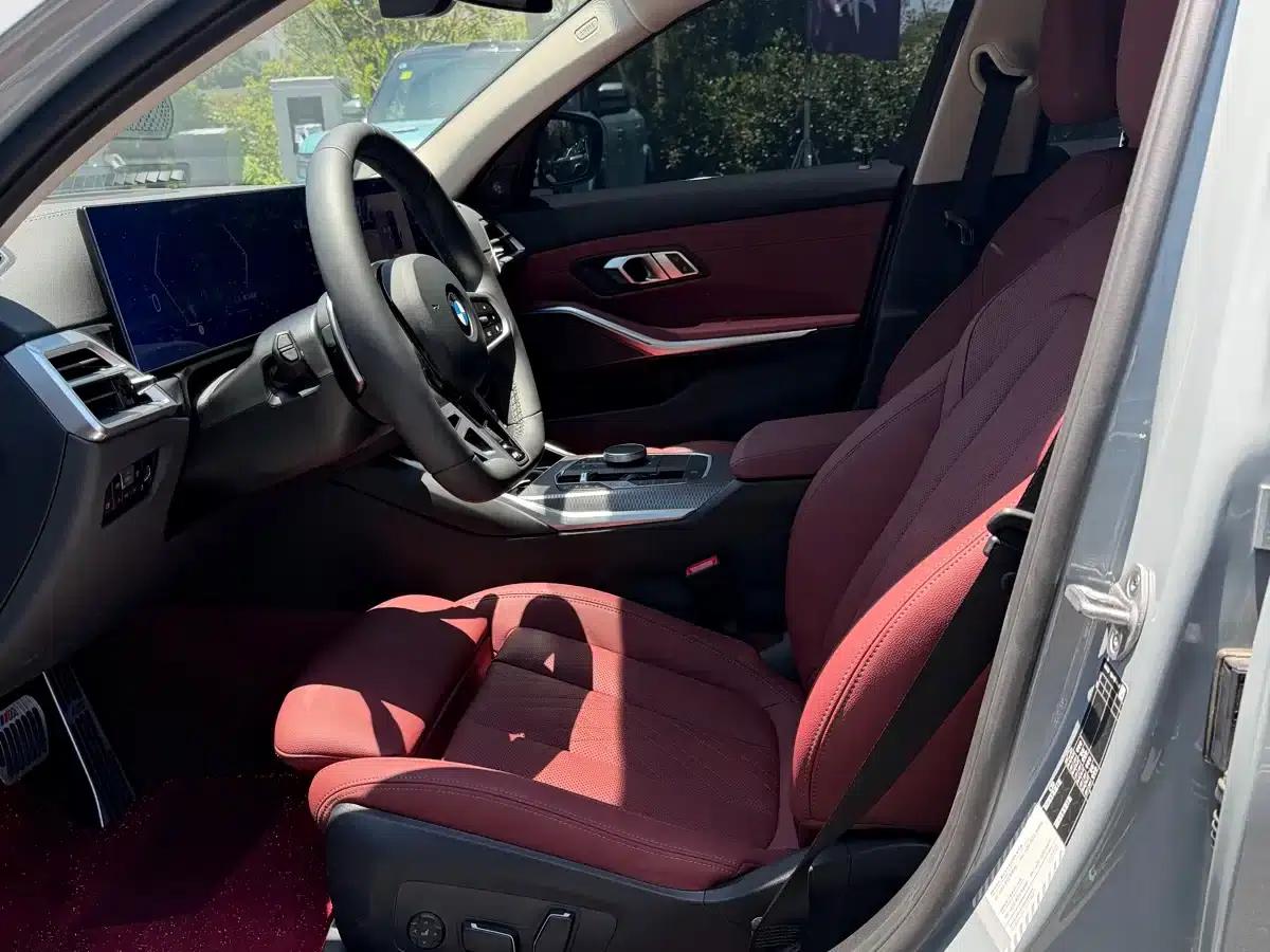 2026 BMW 3 Series 330Li M Sport Shadow Edition — миниатюра 4