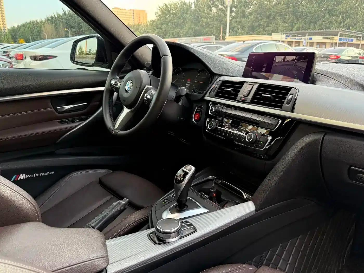 2019 BMW 3 Series 320i M Sport Shadow Edition — миниатюра 20
