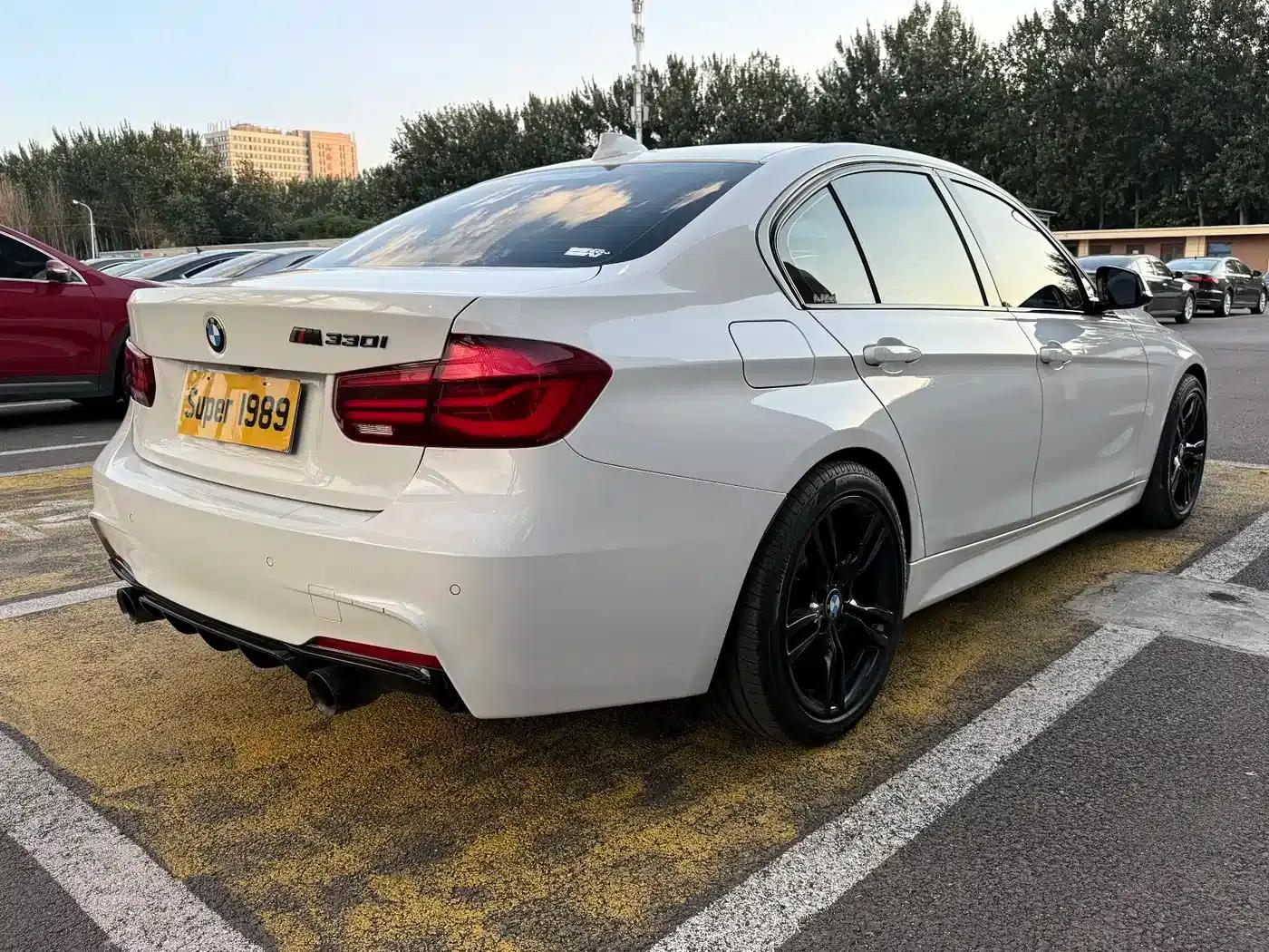 2019 BMW 3 Series 320i M Sport Shadow Edition — миниатюра 6