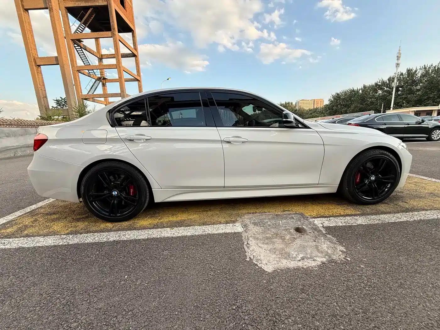2019 BMW 3 Series 320i M Sport Shadow Edition — миниатюра 7