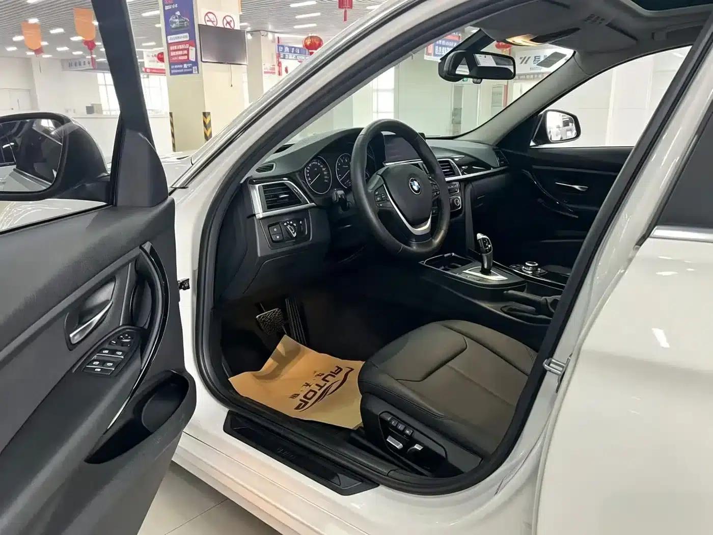 2016 BMW 3 Series 320Li Fashion Edition — миниатюра 8