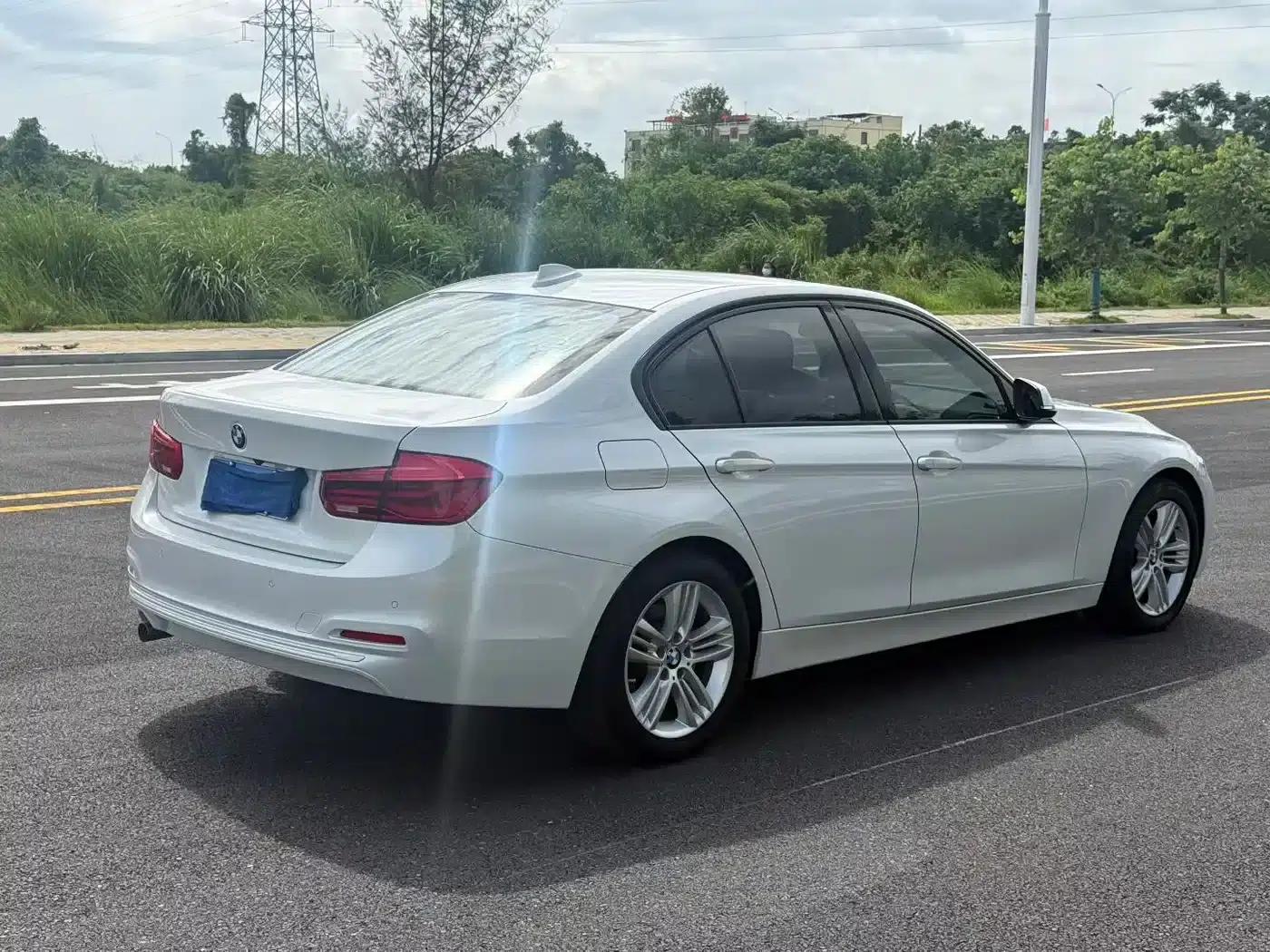 2017 BMW 3 Series 318i Fashion Edition — миниатюра 6