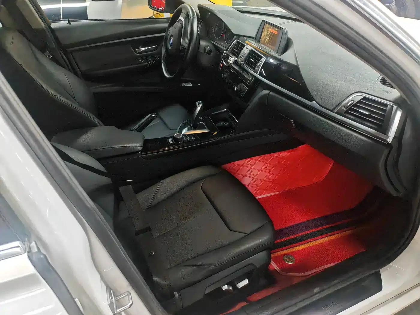 2017 BMW 3 Series 320Li Fashion Edition — миниатюра 9