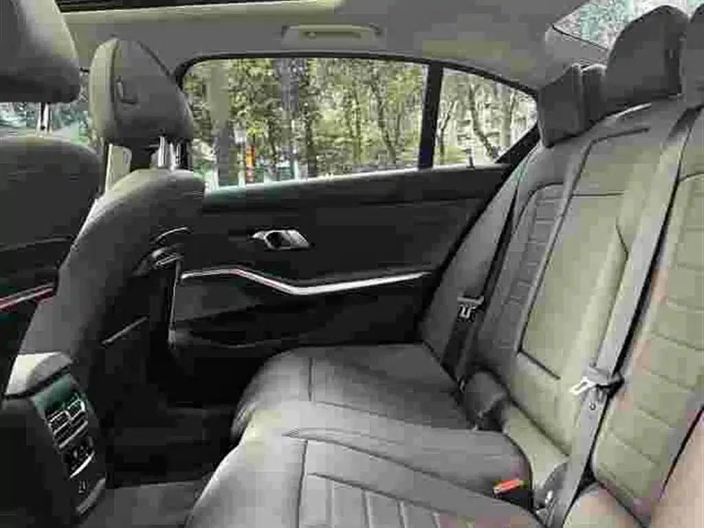 2020 BMW 3 Series 325Li M Sport Package — миниатюра 8