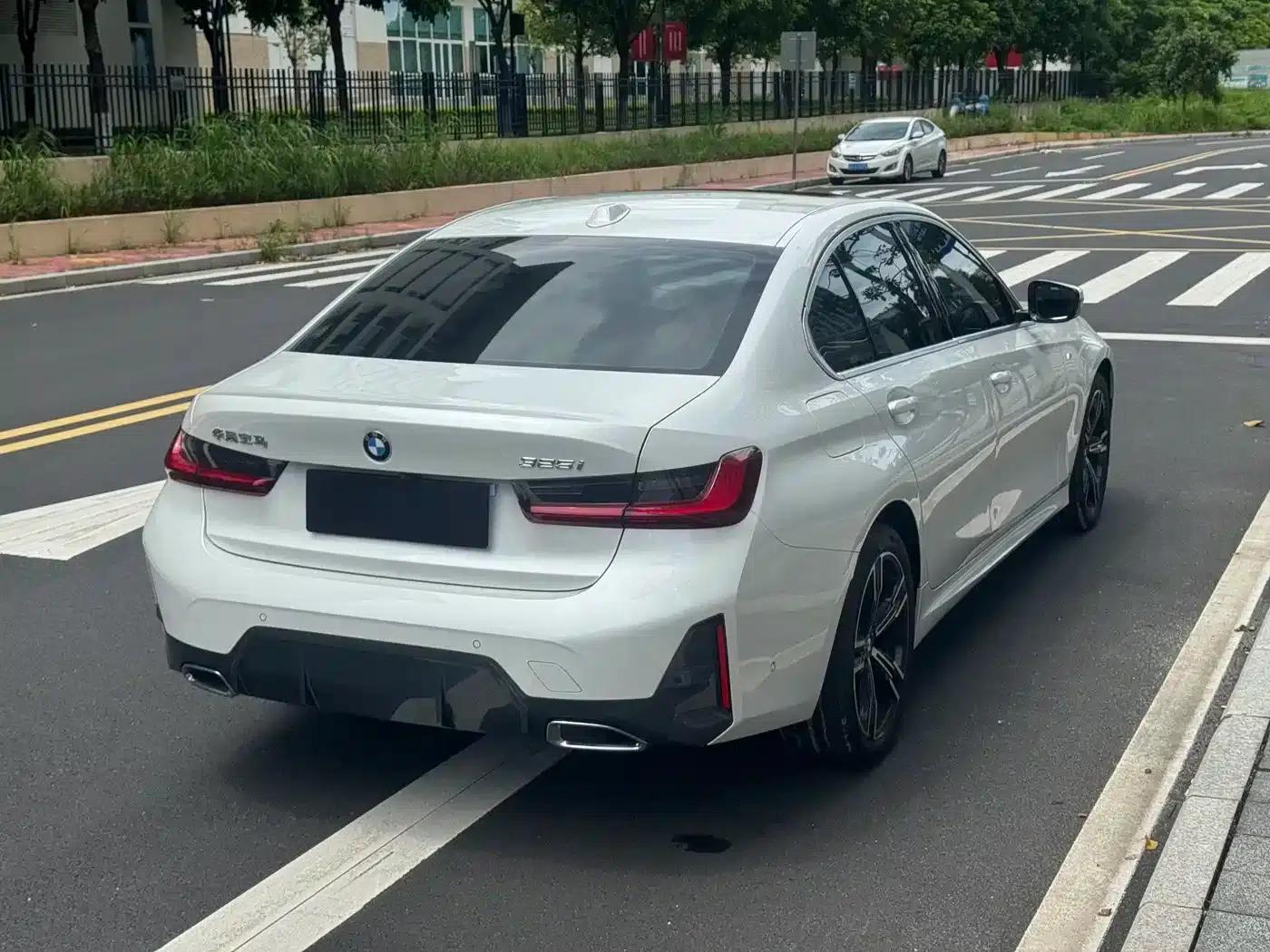 2024 BMW 3 Series 325i M Sport Package — миниатюра 13
