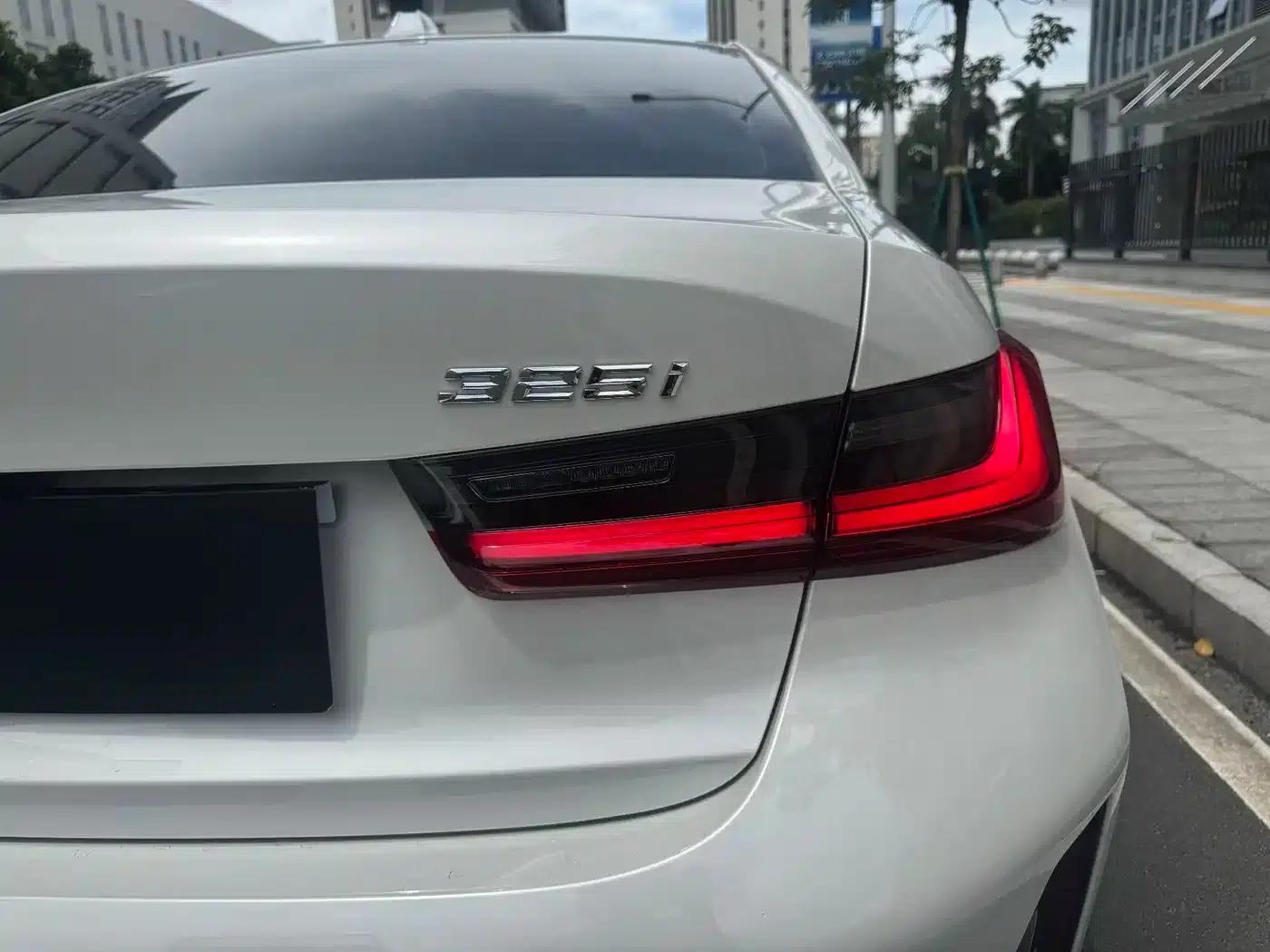 2024 BMW 3 Series 325i M Sport Package — миниатюра 18