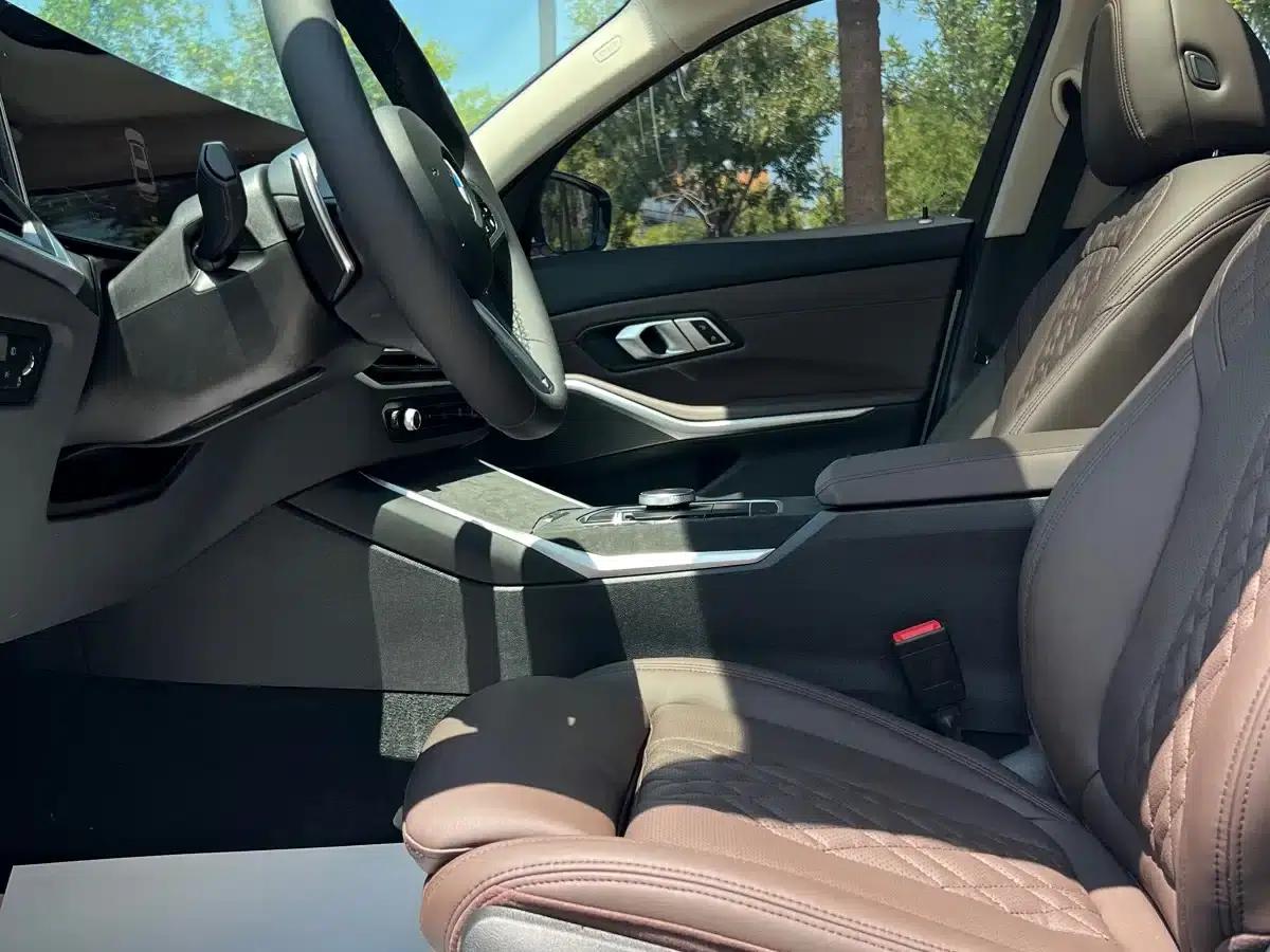 2023 BMW 3 Series 320Li M Sport Package — миниатюра 12