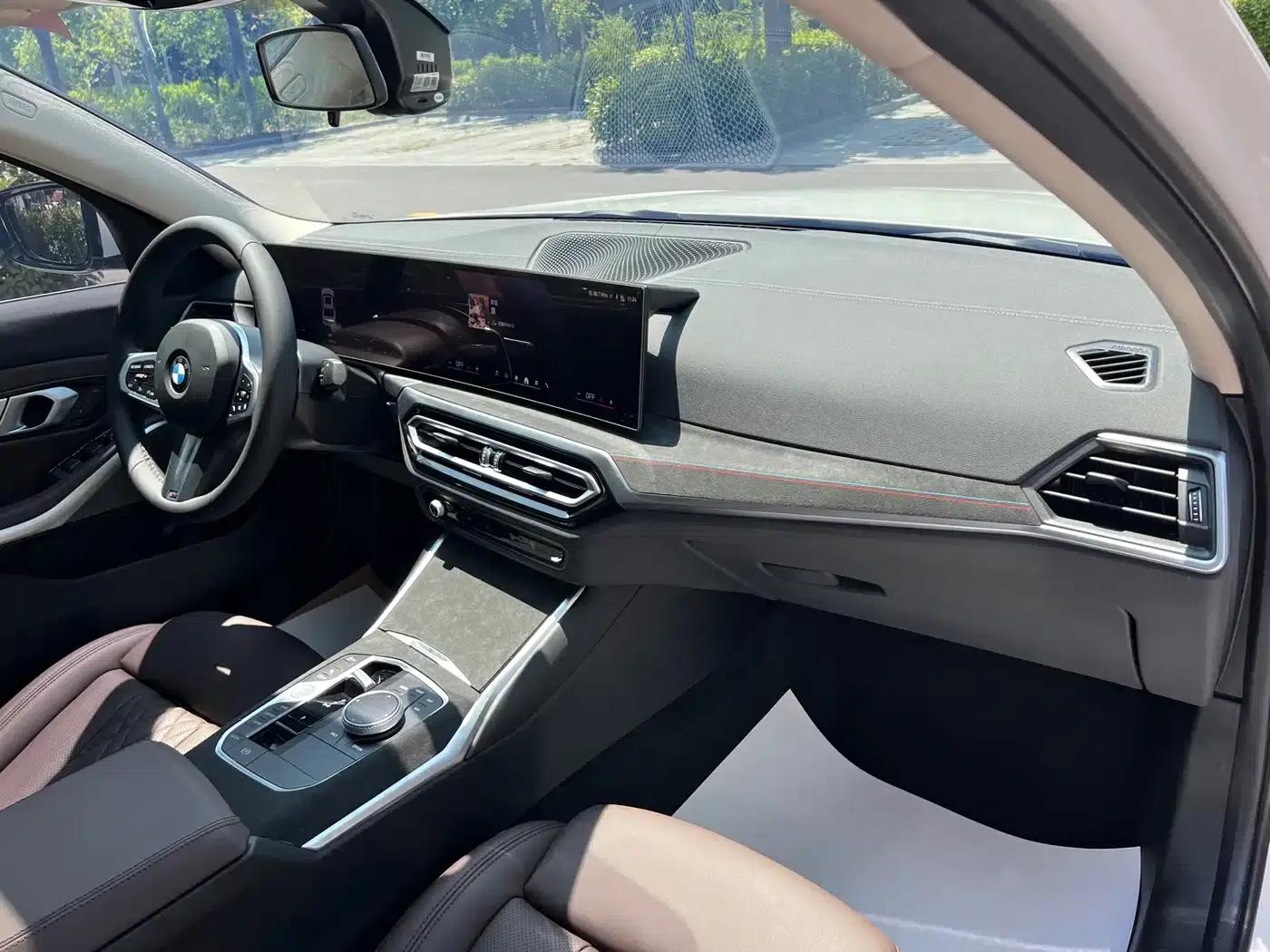 2023 BMW 3 Series 320Li M Sport Package — миниатюра 21