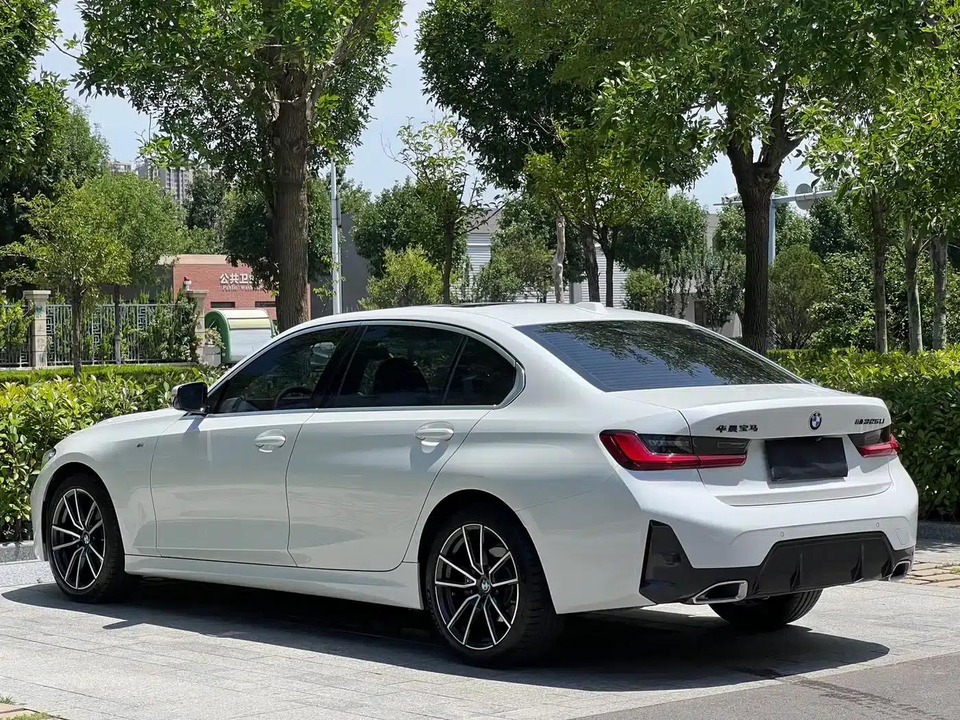 2023 BMW 3 Series 320Li M Sport Package — миниатюра 5