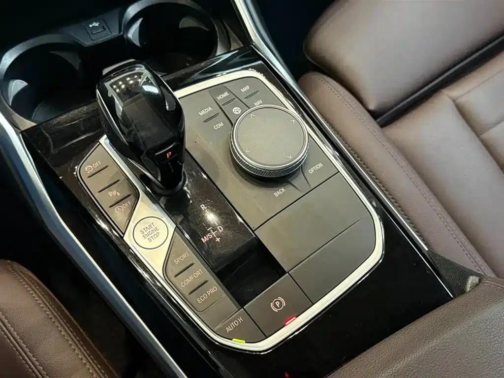 2021 BMW 3 Series Facelift 320i Sport Package — миниатюра 14