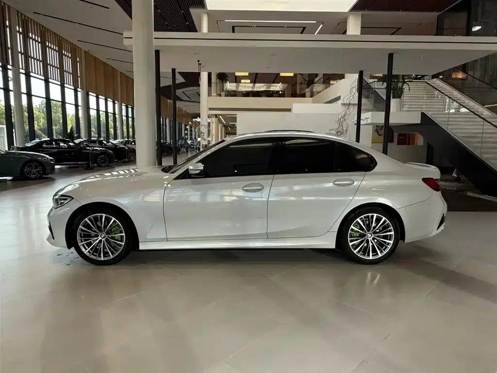 2021 BMW 3 Series Facelift 320i Sport Package — миниатюра 4