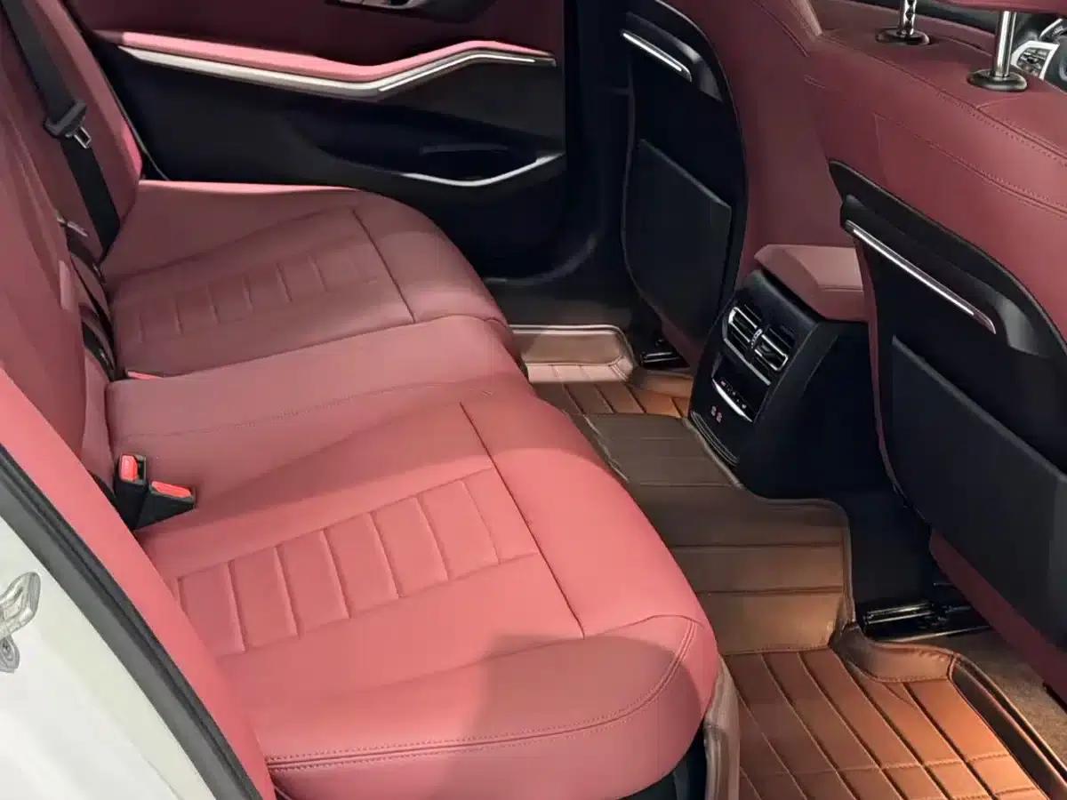 2022 BMW 3 Series 325Li M Sport Package — миниатюра 5