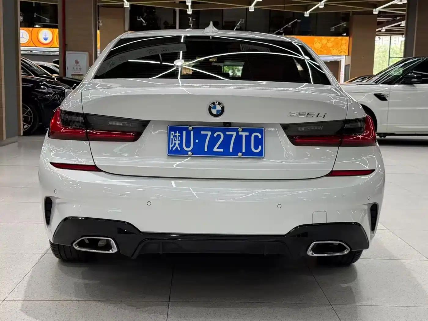 2022 BMW 3 Series 325Li M Sport Package — миниатюра 7