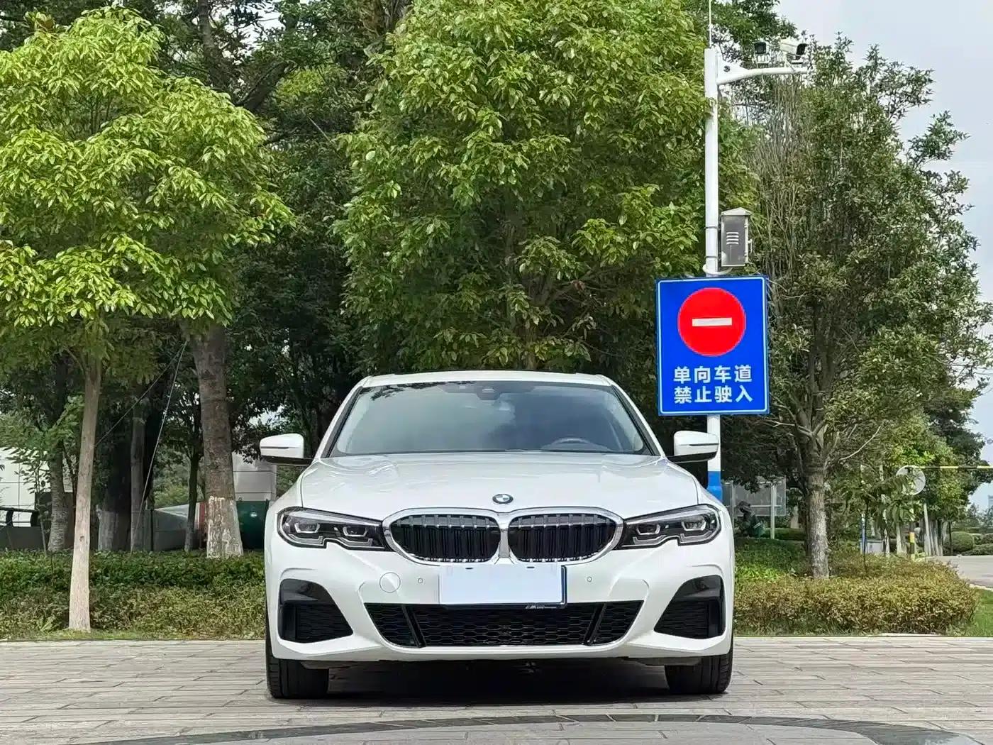 2022 BMW 3 Series 325Li M Sport Package — миниатюра 2