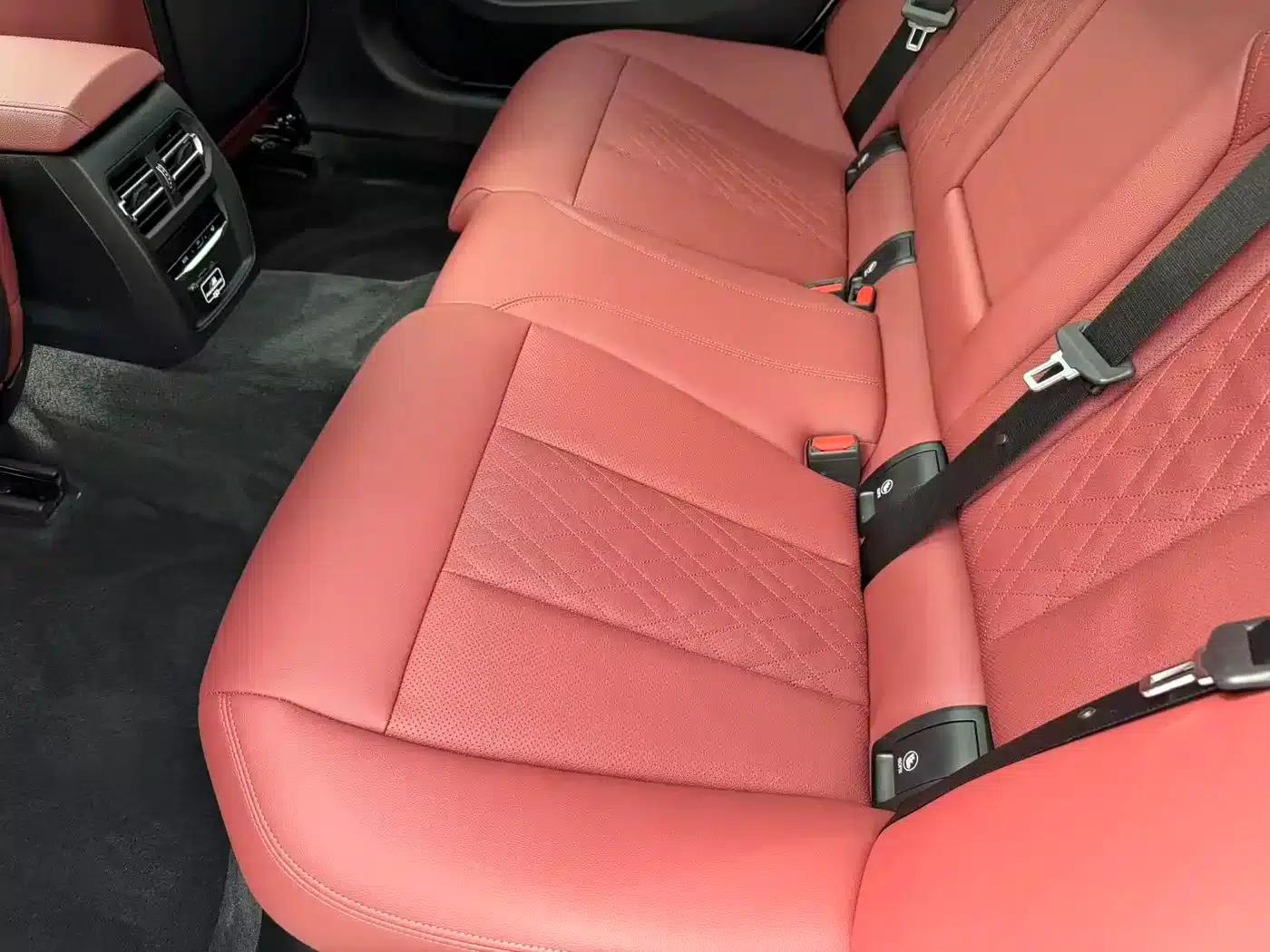 2022 BMW 3 Series 325Li M Sport Package — миниатюра 16