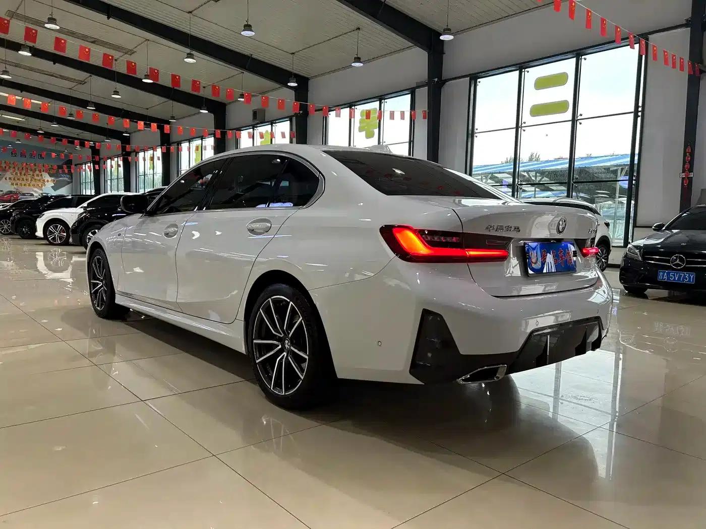 2023 BMW 3 Series 325Li M Sport Package — миниатюра 13