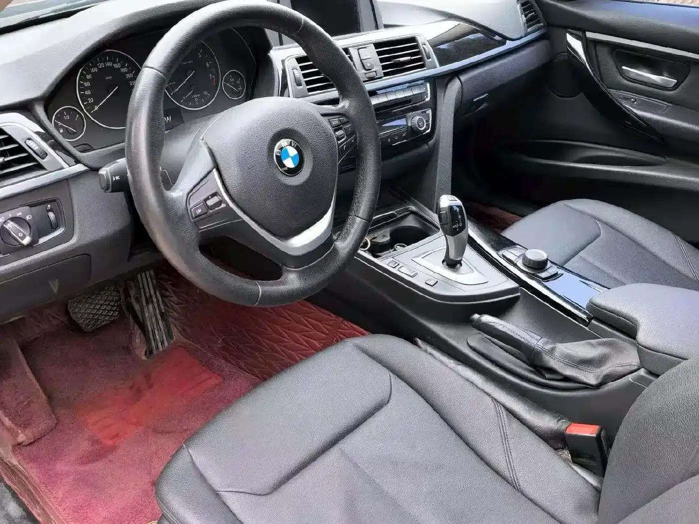 2017 BMW 3 Series 320Li Fashion Edition — миниатюра 7
