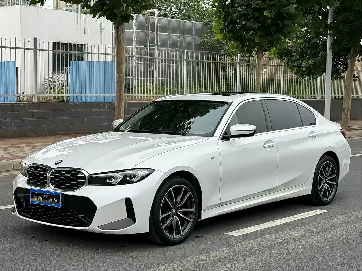 2024 BMW 3 Series 325i M Sport Package — миниатюра 1