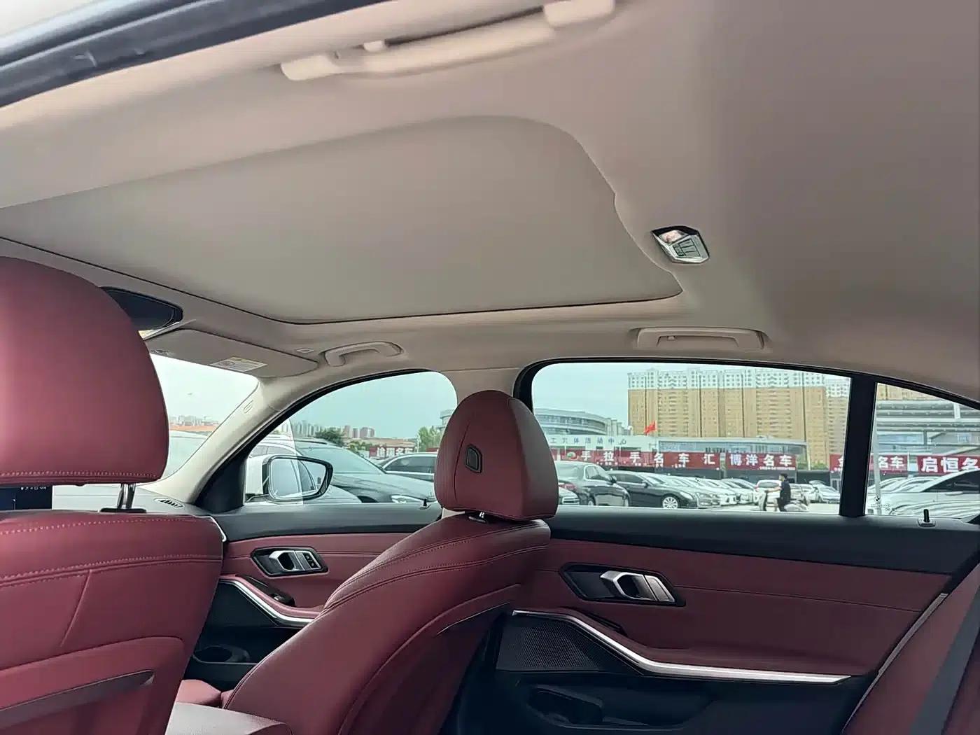 2024 BMW 3 Series 325i M Sport Package — миниатюра 12
