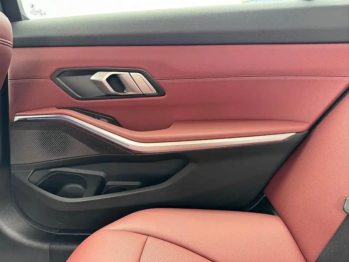 2024 BMW 3 Series 325i M Sport Package — миниатюра 15