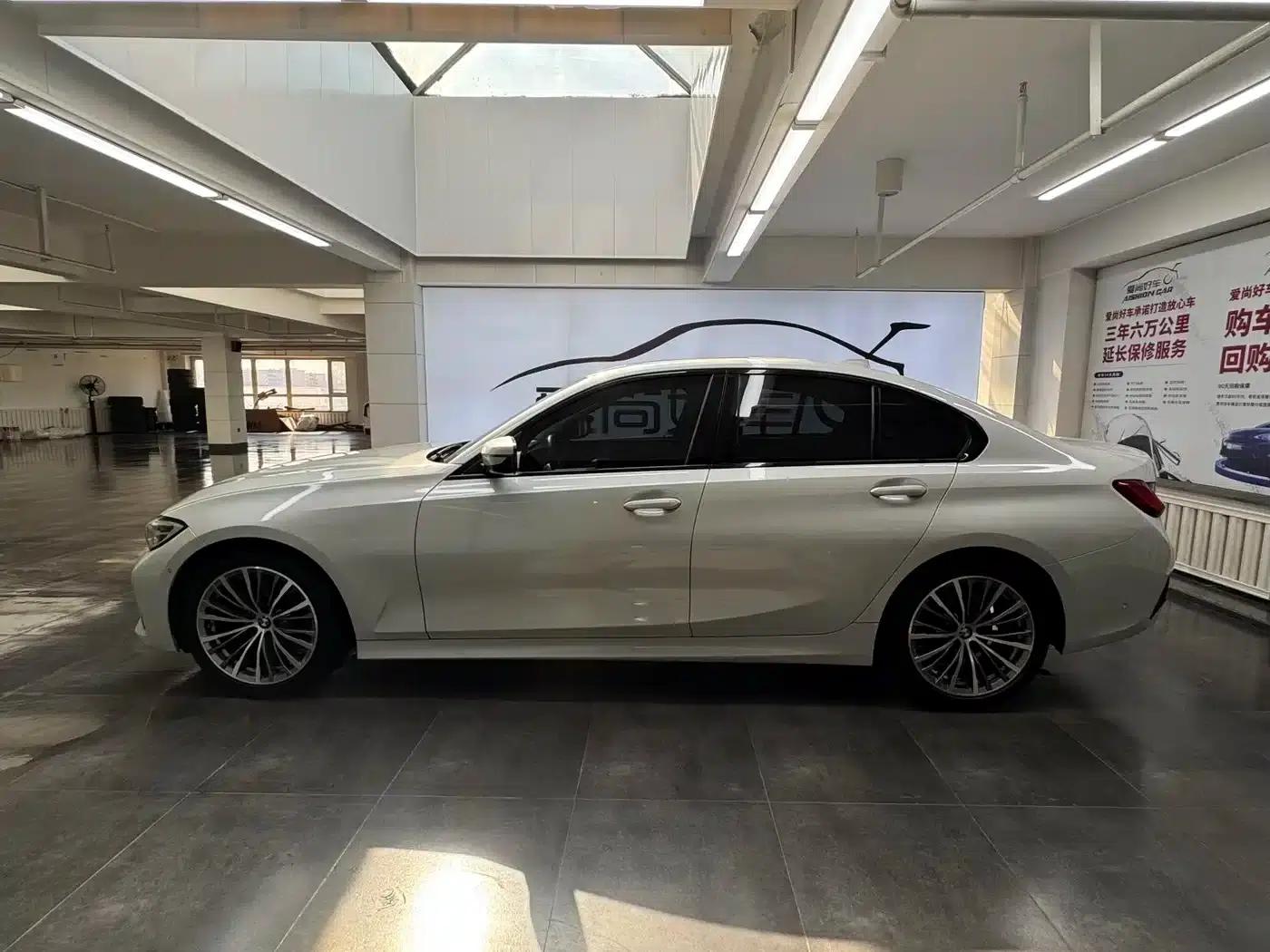 2020 BMW 3 Series 320i Sport Package — миниатюра 4