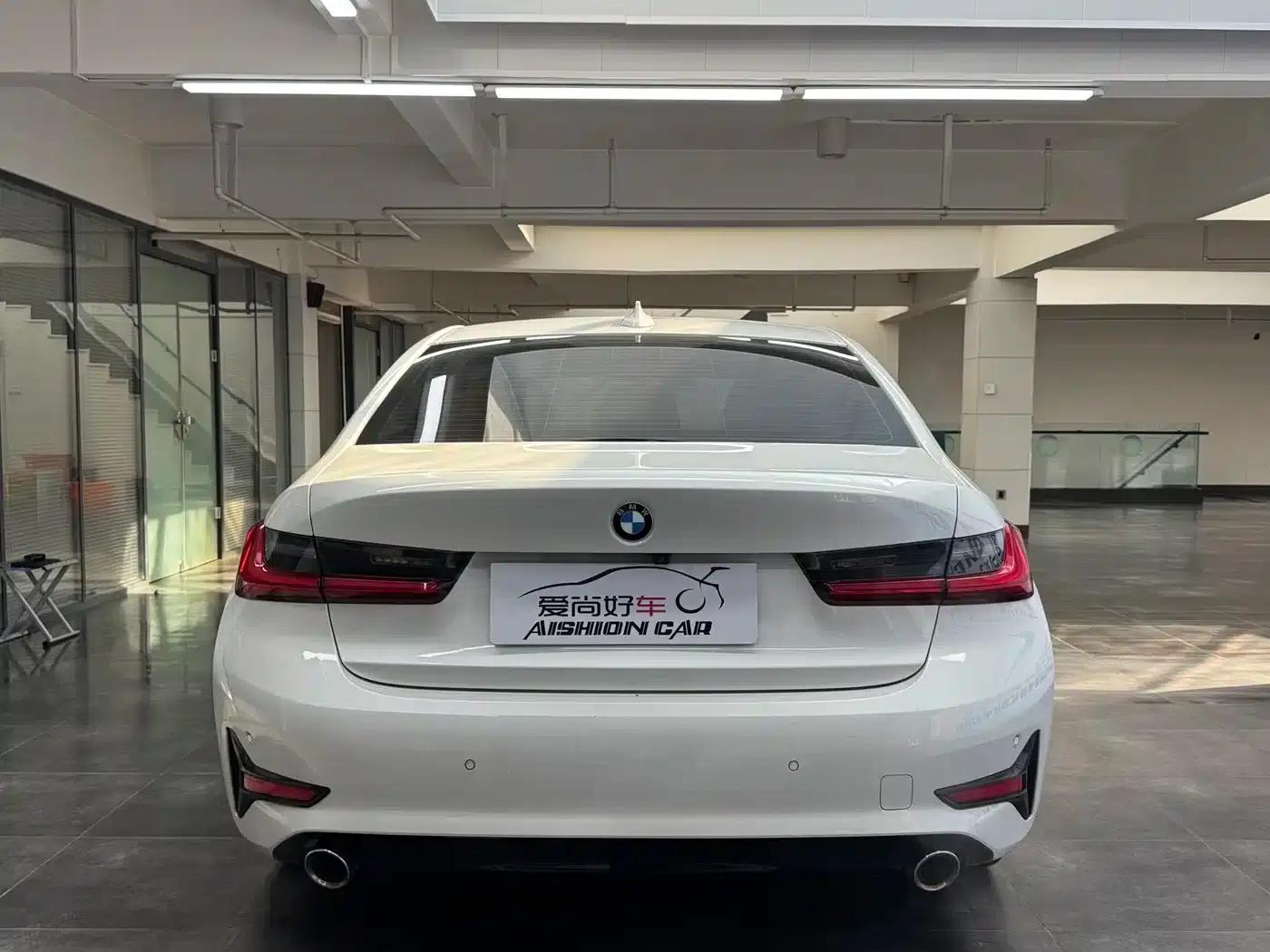 2020 BMW 3 Series 320i Sport Package — миниатюра 6