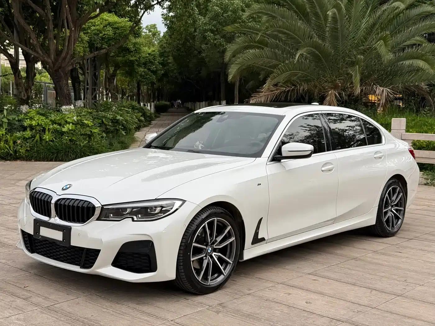 2021 BMW 3 Series 325Li M Sport Package — миниатюра 1