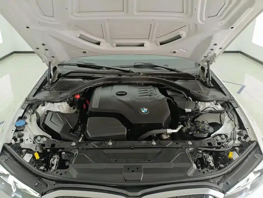 2024 BMW 3 Series 325i M Sport Package — миниатюра 10