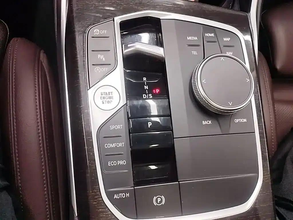 2023 BMW 3 Series 325Li M Sport Package — миниатюра 14