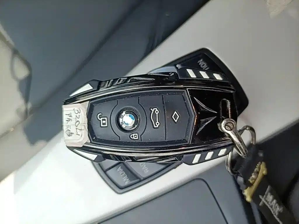 BMW 3 Series 2015 320Li Super Enjoyment Edition Fashion Model — миниатюра 9